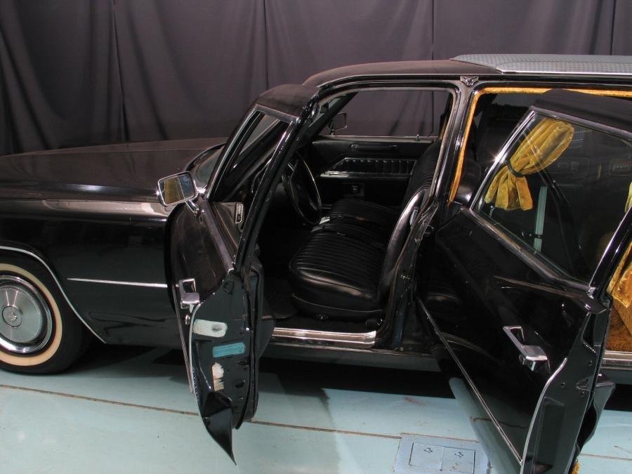  Cadillac Fleetwood 75 Special Limousine 1970 года  (фото 2 из 5)